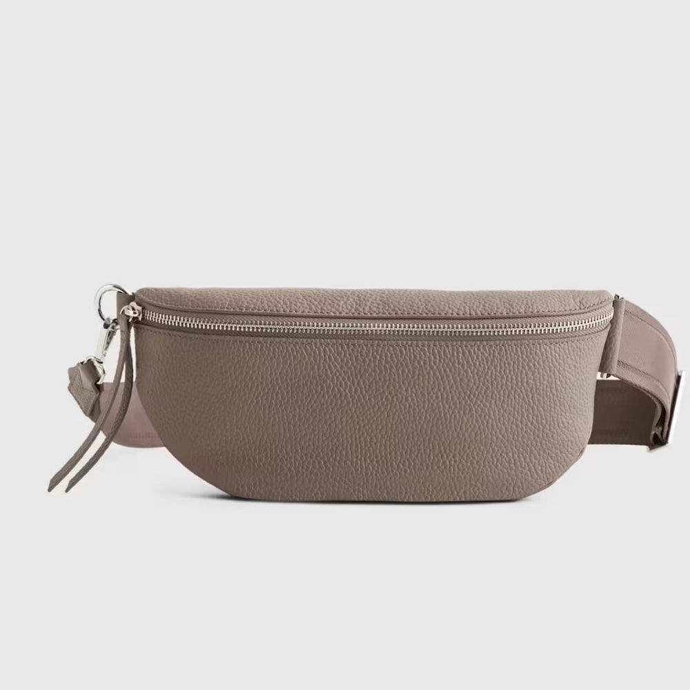 Quince Italian pebbled leather sling bumbag